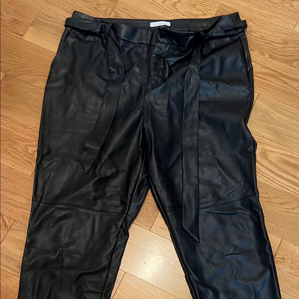 Black Leather women’s Pants size 20
